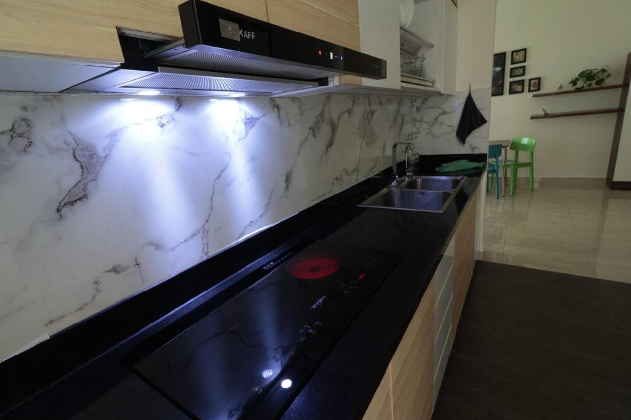 Deluxe With Balcony, Pool, Fitness And Yoga Ho-Chi-Minh-Stadt