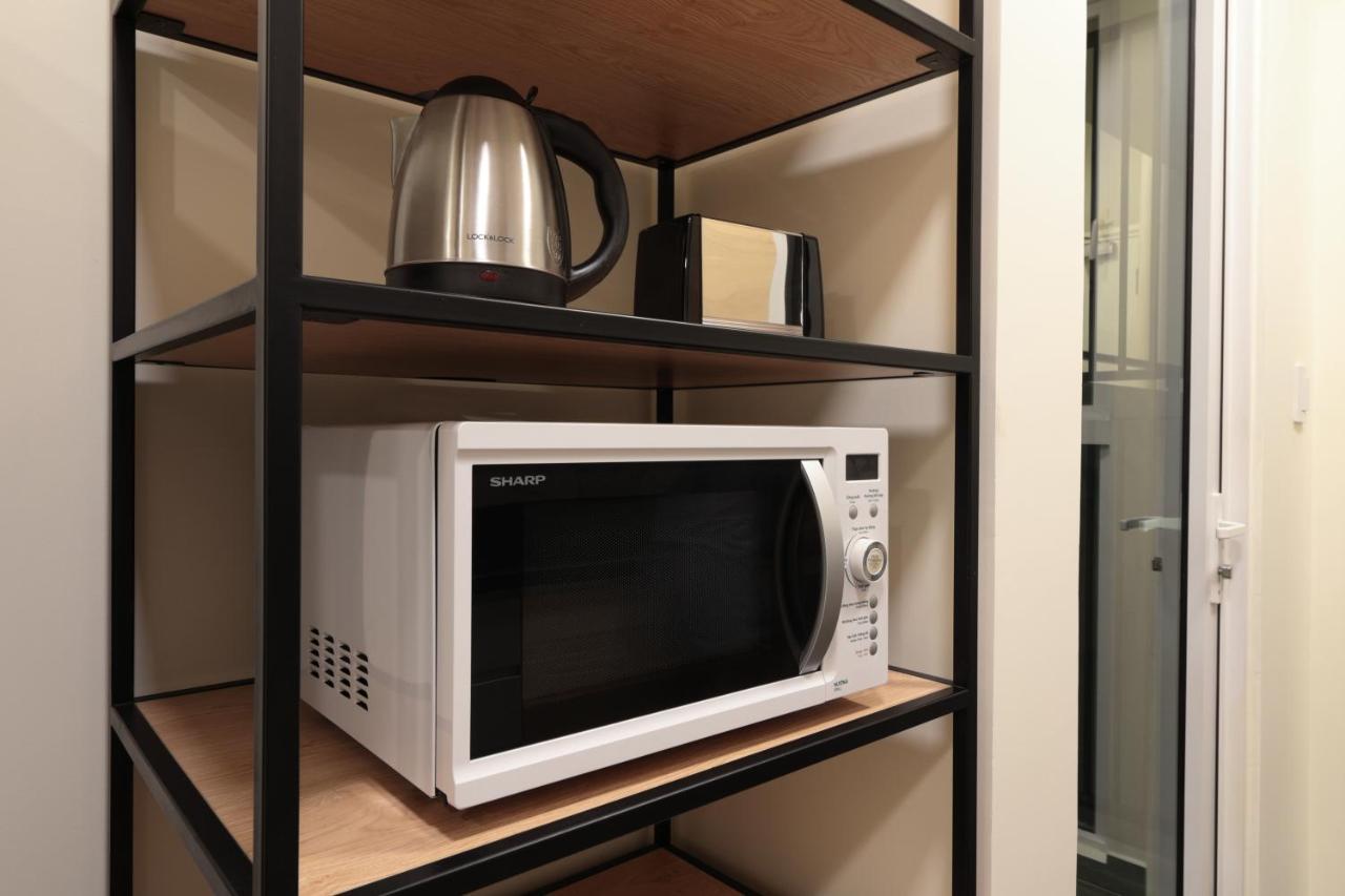 Deluxe With Balcony, Pool, Fitness And Yoga Apartment Ho-Chi-Minh-Stadt